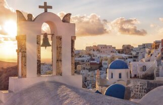 Greek Islands Historical Solos Tour including Santorini