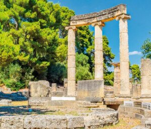 Relaxing Greek Island Historical Tour