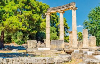 Relaxing Greek Island Historical Tour