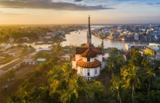 Luxury Vietnam and Cambodia Tour with 7-Night Mekong Cruise