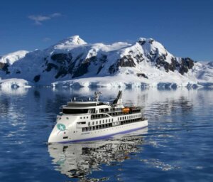 Antarctica Wildlife Tour