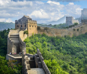 Affordable Fast-Paced Tour of China’s Great Destinations