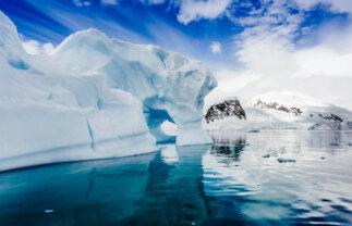 Antarctic Circle Premium Boat Tour