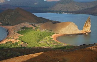 Boat Tour of Galapagos – Central & Eastern Islands