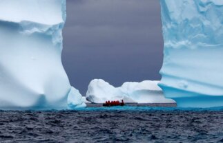 Antarctic Circle Premium Boat Tour