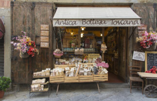 Cultural Holidays in Lucca, Italy