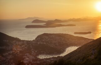 Young Adults Adriatic Tour from Dubrovnik to Athens