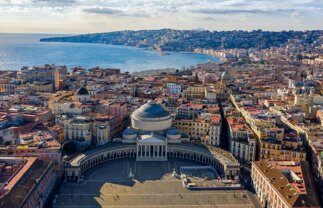 Pompeii and The Bay Of Naples for Solo Travellers