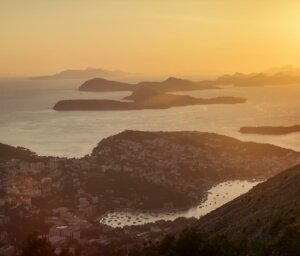 Tour of the Balkans: Beachfronts & Fortresses