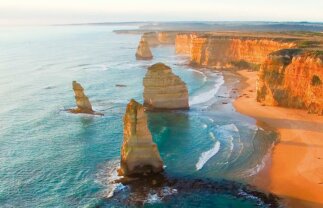 Australia Natural Wonders & Iconic Cities Tour for Over 50s