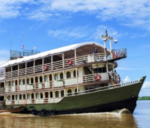 Amazon Riverboat and Wildlife Tour