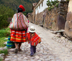 Small Group Inca Trail & Sacred Valley Hiking Tour