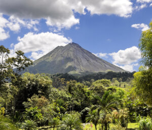 Costa Rica for Young Adults: Volcanoes & Cloud Forests