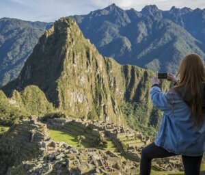 Walking Tour of the Inca Trail to Machu Picchu