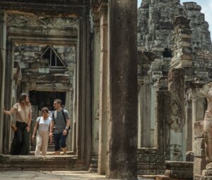 Indochina for Young Travellers: Cityscapes and Coastlines