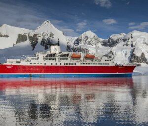 Expert Guided Antarctic, South Georgia and Shetlands Tour