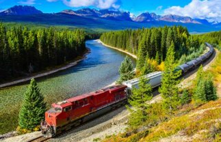 Canadian Rockies Splendour with Vancouver Visit