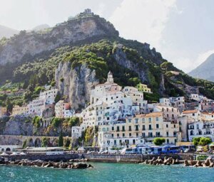 Amazing Amalfi Coast, Pompeii and Capri Holiday